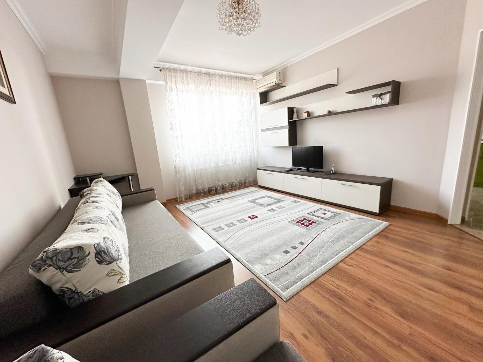 Bright & Quiet 2Room Apartment In City Center Kischinau Exterior foto