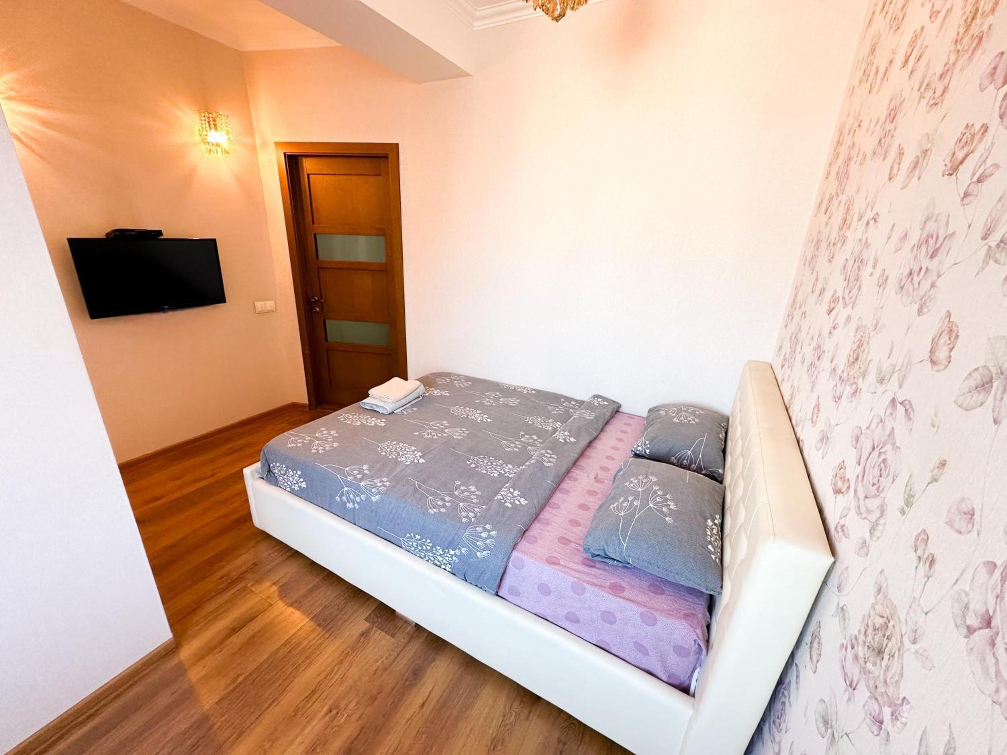 Bright & Quiet 2Room Apartment In City Center Kischinau Exterior foto